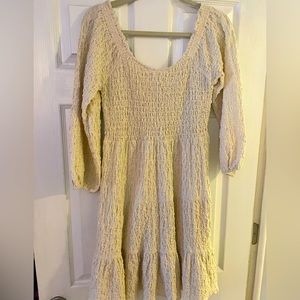 Saltwater, medium, off white